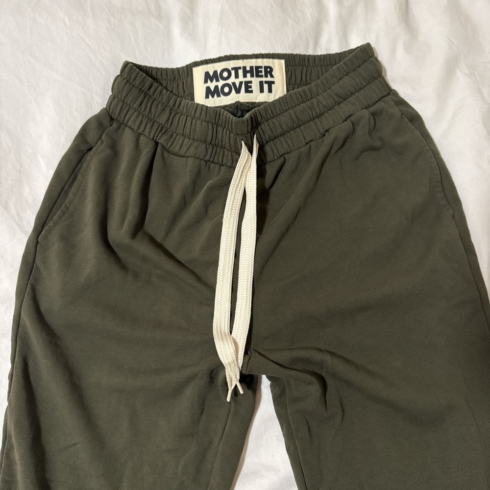 NWOT MOTHER sweatpants in olive green size M